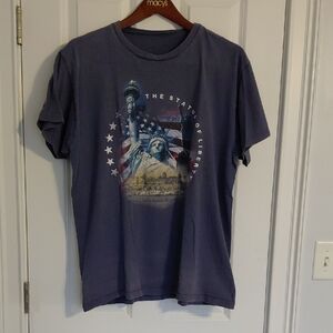 Statue of Liberty T-Shirt, Size XL, Blue